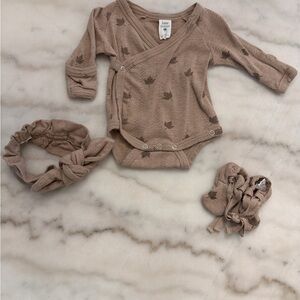 Kate Quinn Maple Leaf Set